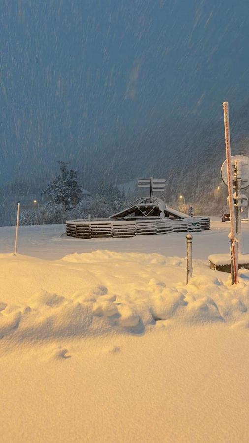 Ideal Montagne Exterior foto